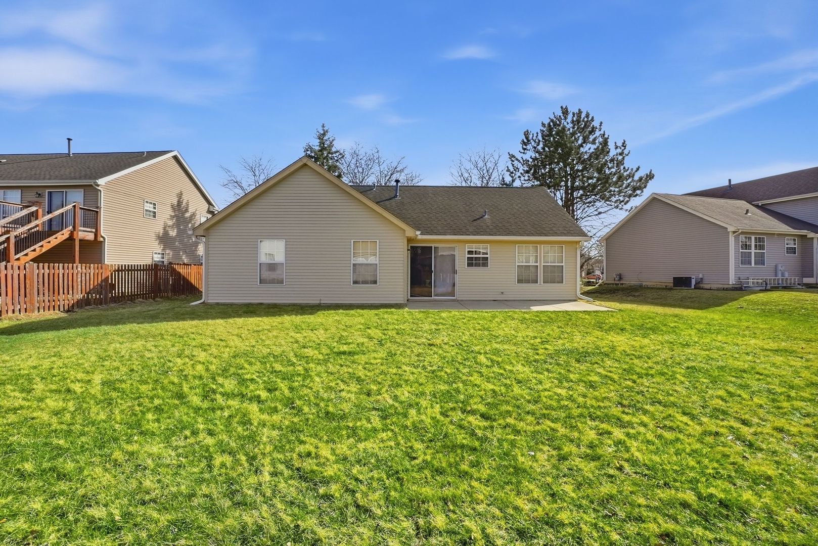 2124 BALDWIN Lane, Hanover Park, IL 60133