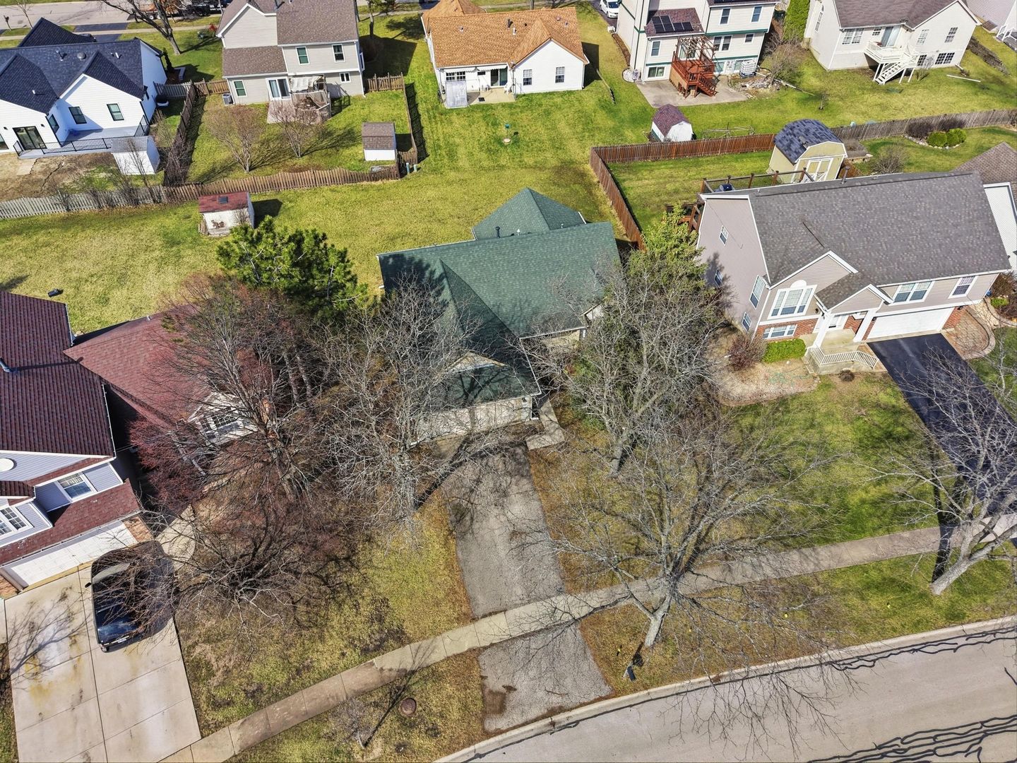 2124 BALDWIN Lane, Hanover Park, IL 60133