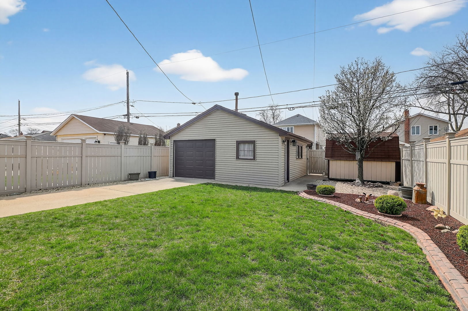 5804 S Natoma Avenue, Chicago, IL 60638