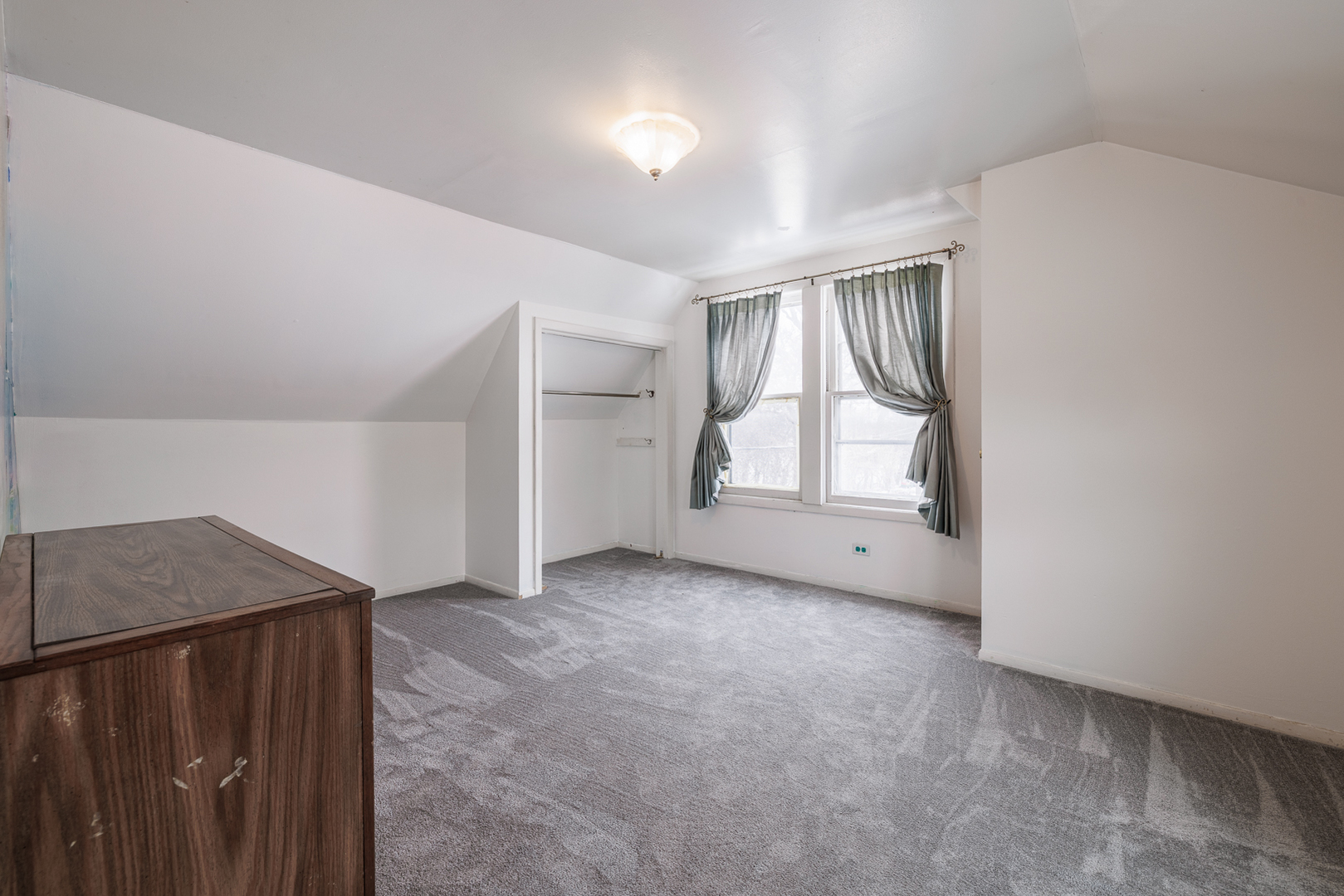 206 N Bonnie Brae Avenue, Elmhurst, IL 60126