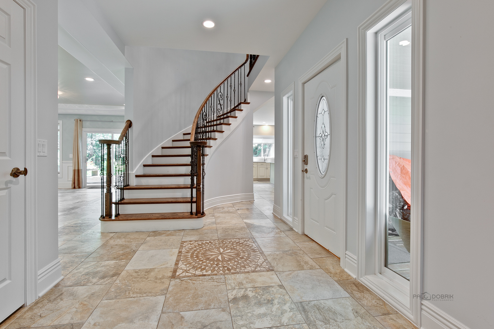 24 PLYMOUTH Court, Lincolnshire, IL 60069