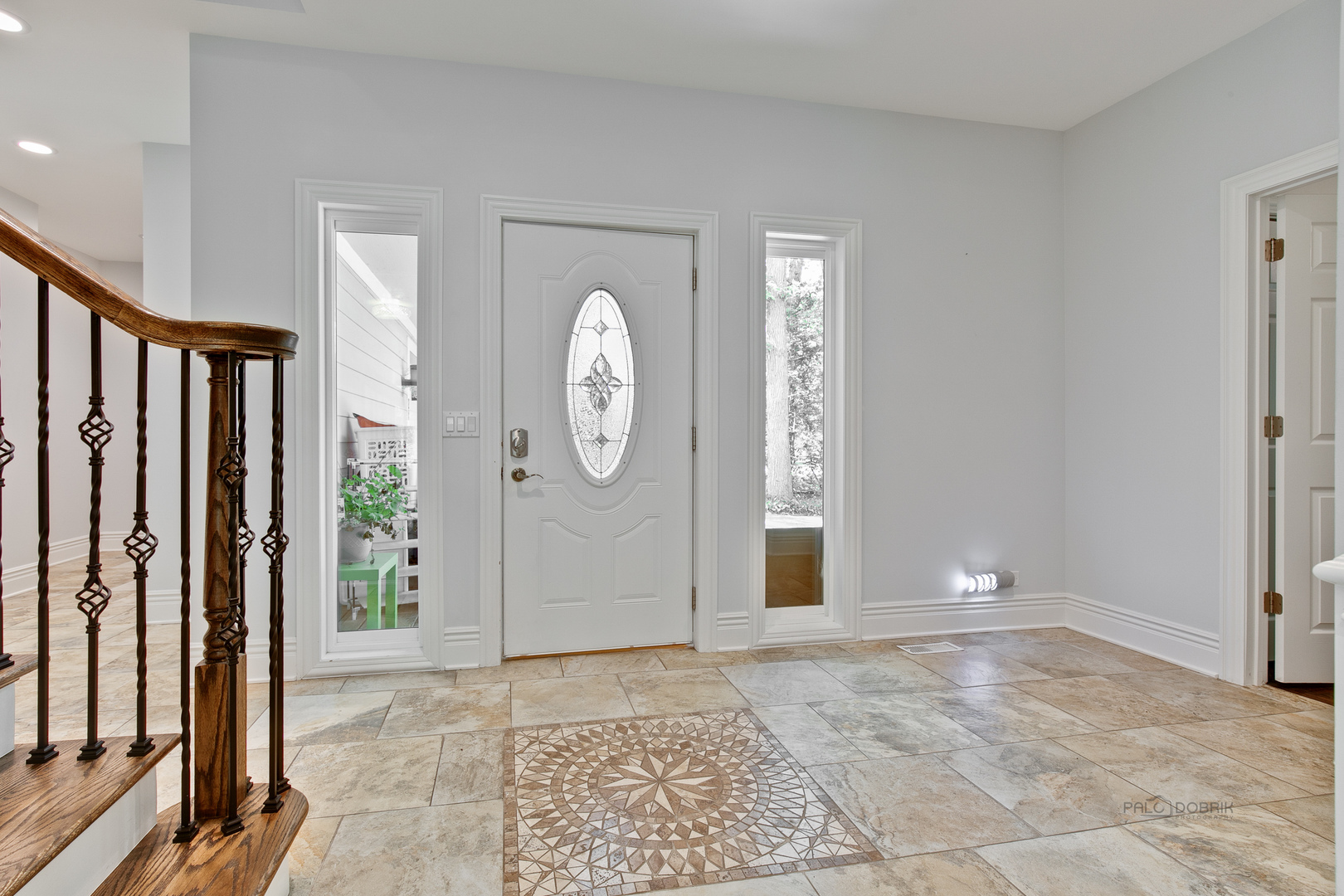 24 PLYMOUTH Court, Lincolnshire, IL 60069