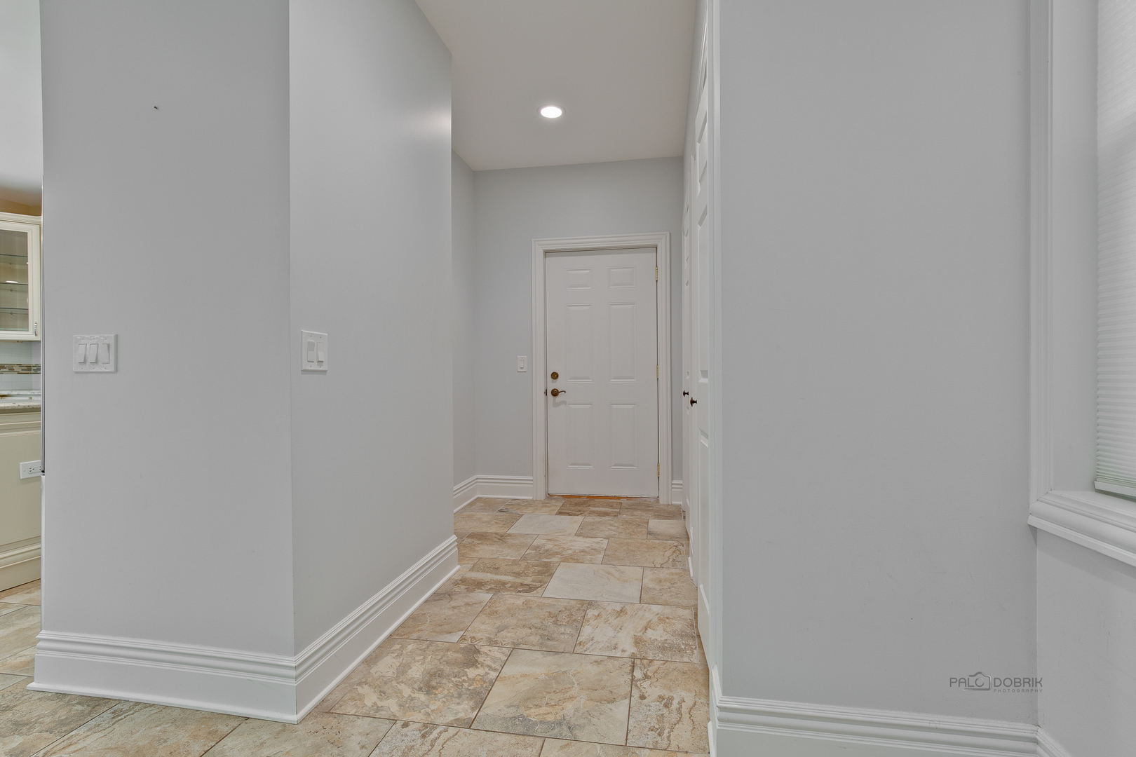 24 PLYMOUTH Court, Lincolnshire, IL 60069