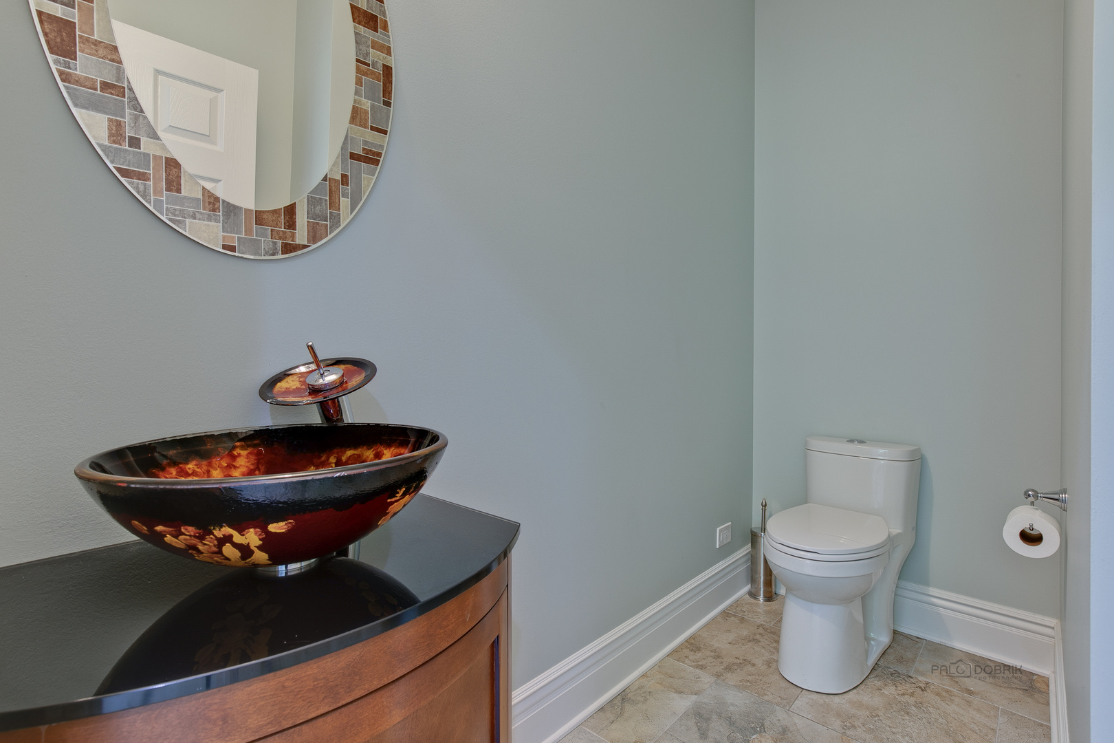 24 PLYMOUTH Court, Lincolnshire, IL 60069