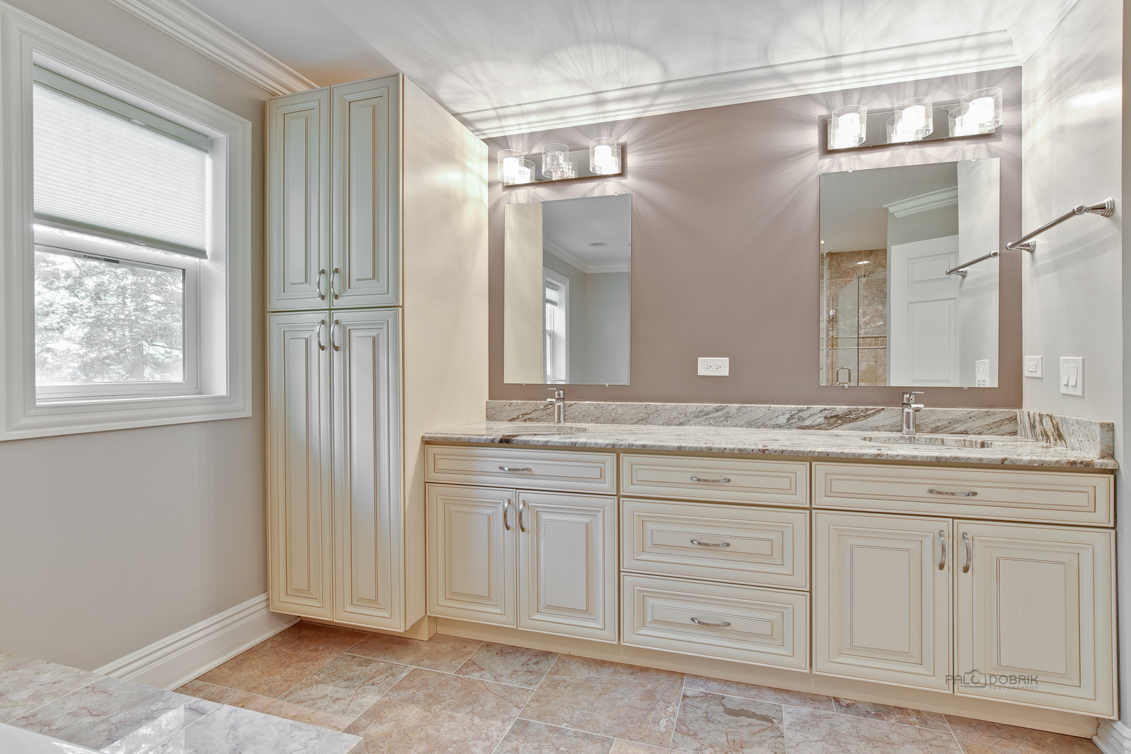 24 PLYMOUTH Court, Lincolnshire, IL 60069