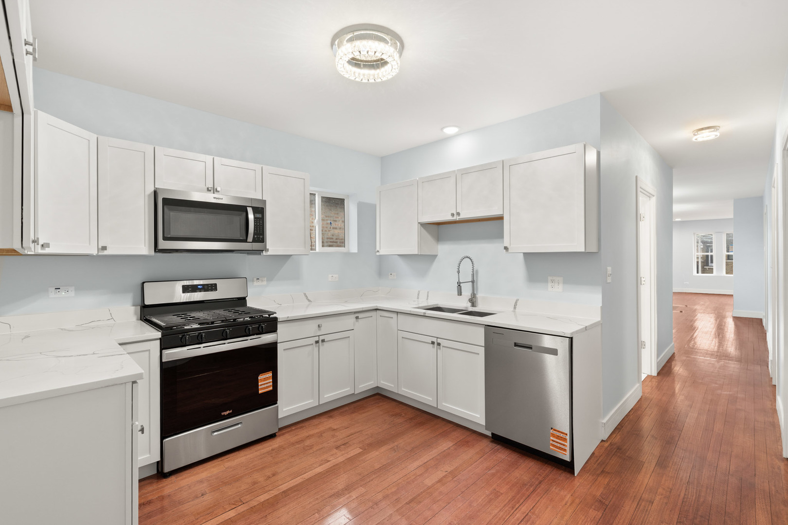 8411 S Dante Avenue, Chicago, IL 60619