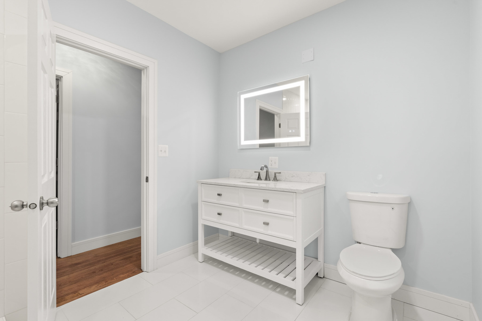 8411 S Dante Avenue, Chicago, IL 60619