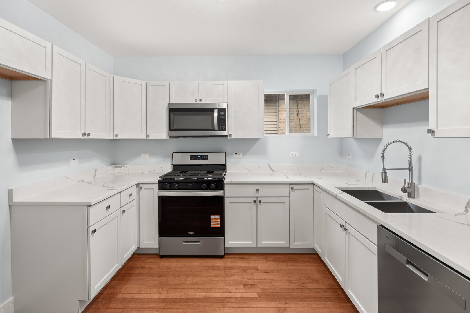 8411 S Dante Avenue, Chicago, IL 60619