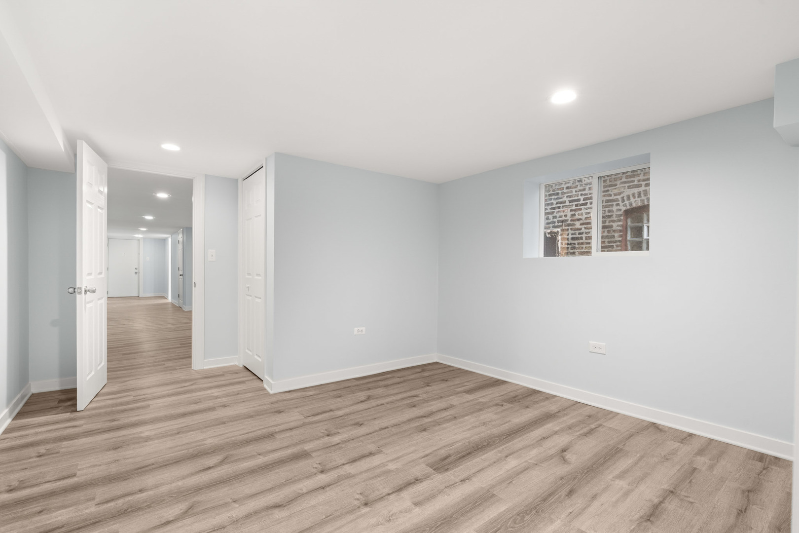 8411 S Dante Avenue, Chicago, IL 60619