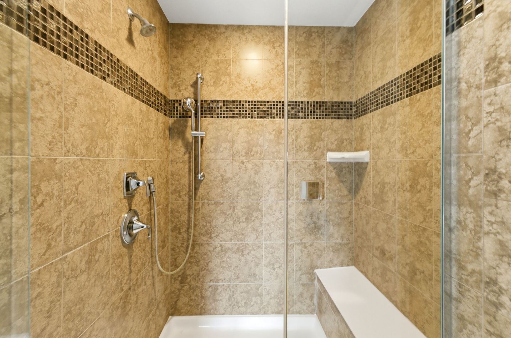 3S241 Williams Road, Warrenville, IL 60555