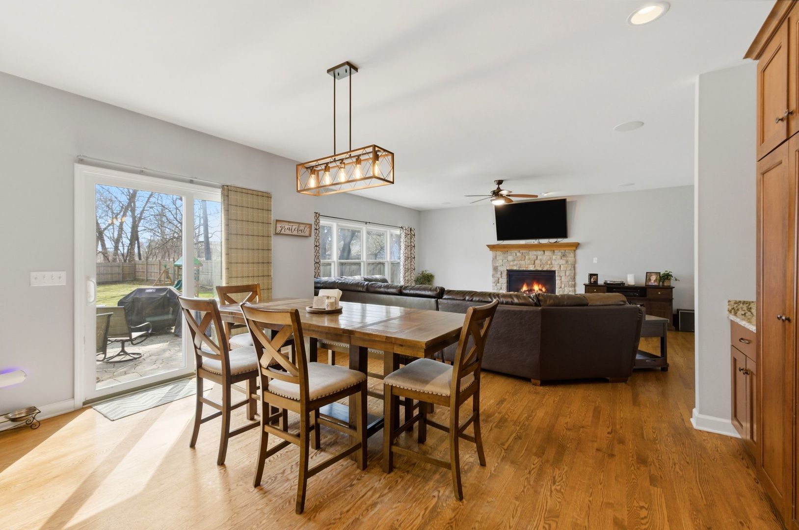 3S241 Williams Road, Warrenville, IL 60555