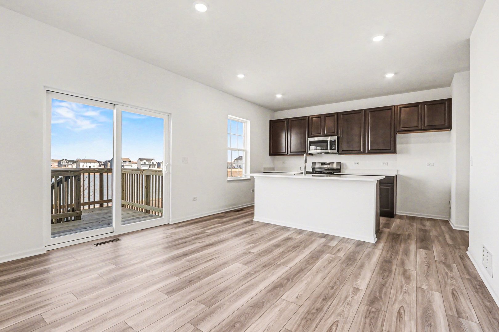 413 Hathaway Lane, Oswego, IL 60543