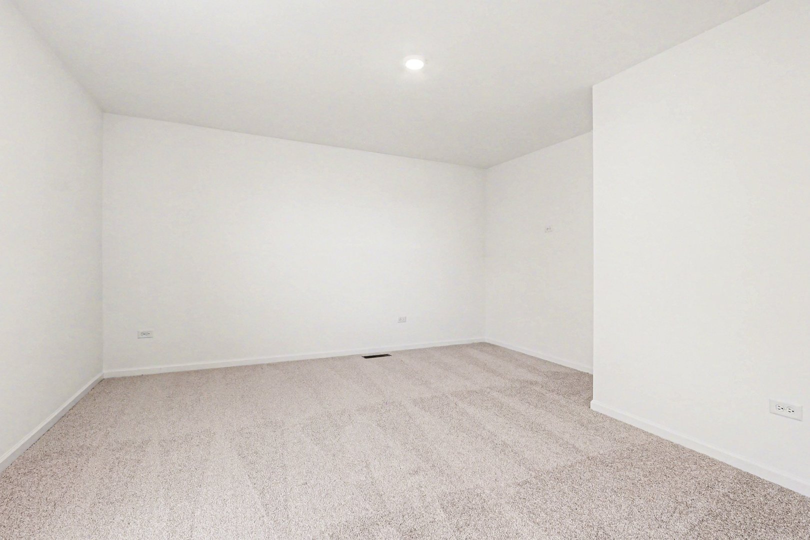 413 Hathaway Lane, Oswego, IL 60543