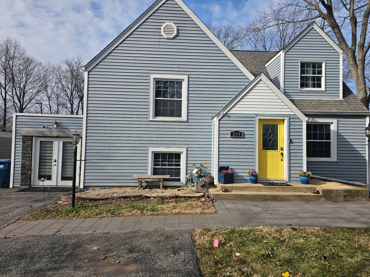 205 Cornwall Drive, Crete, IL 60417