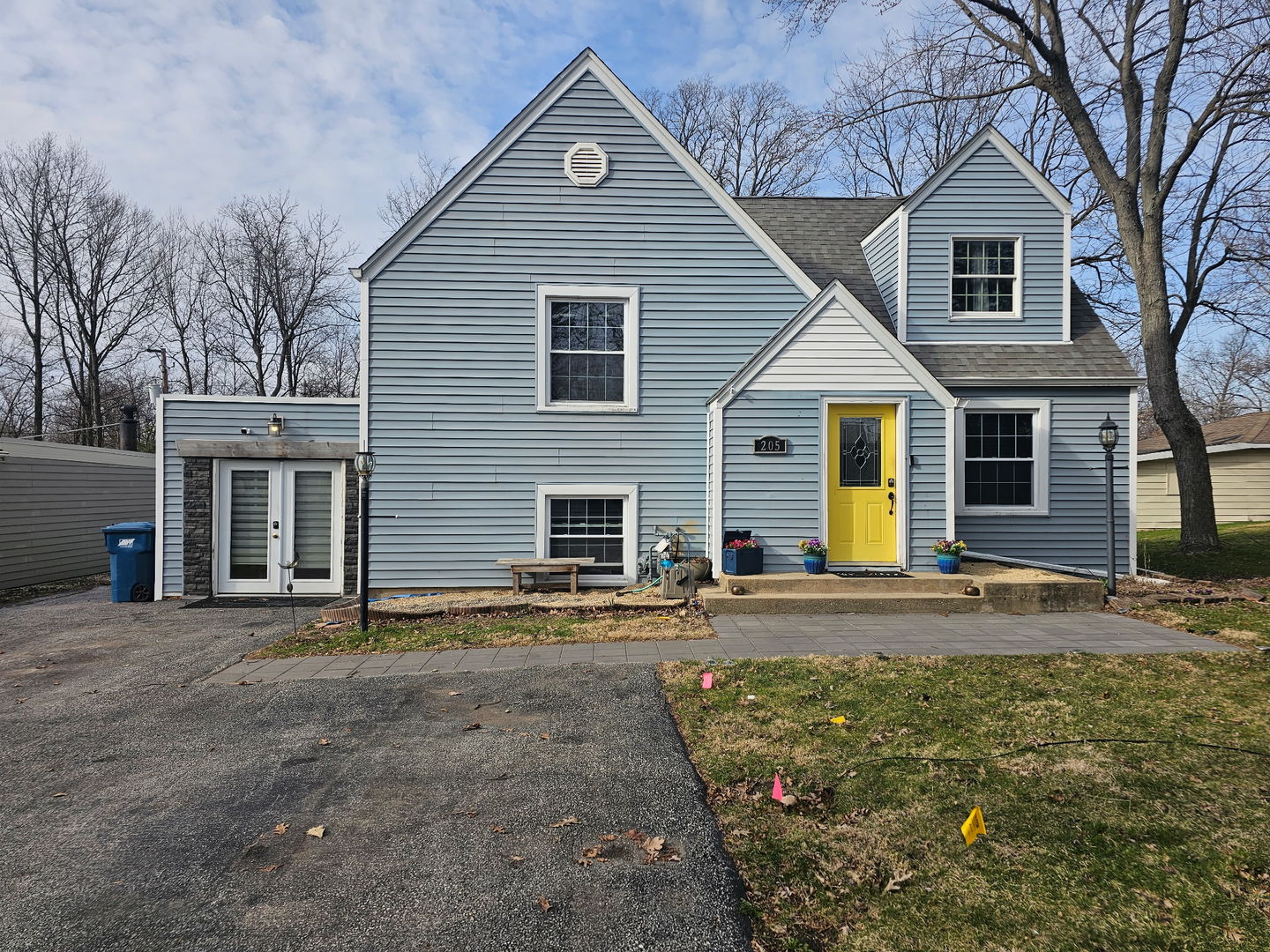 205 Cornwall Drive, Crete, IL 60417