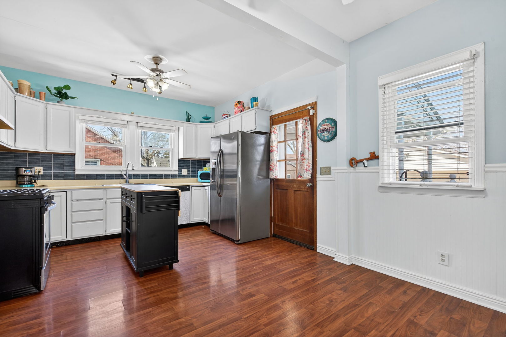 206 W Delaware Street, Dwight, IL 60420