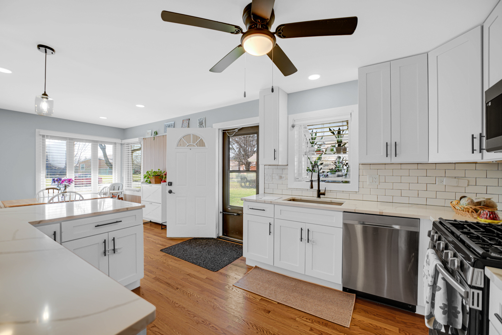 7306 Dorothy Lane, Tinley Park, IL 60477