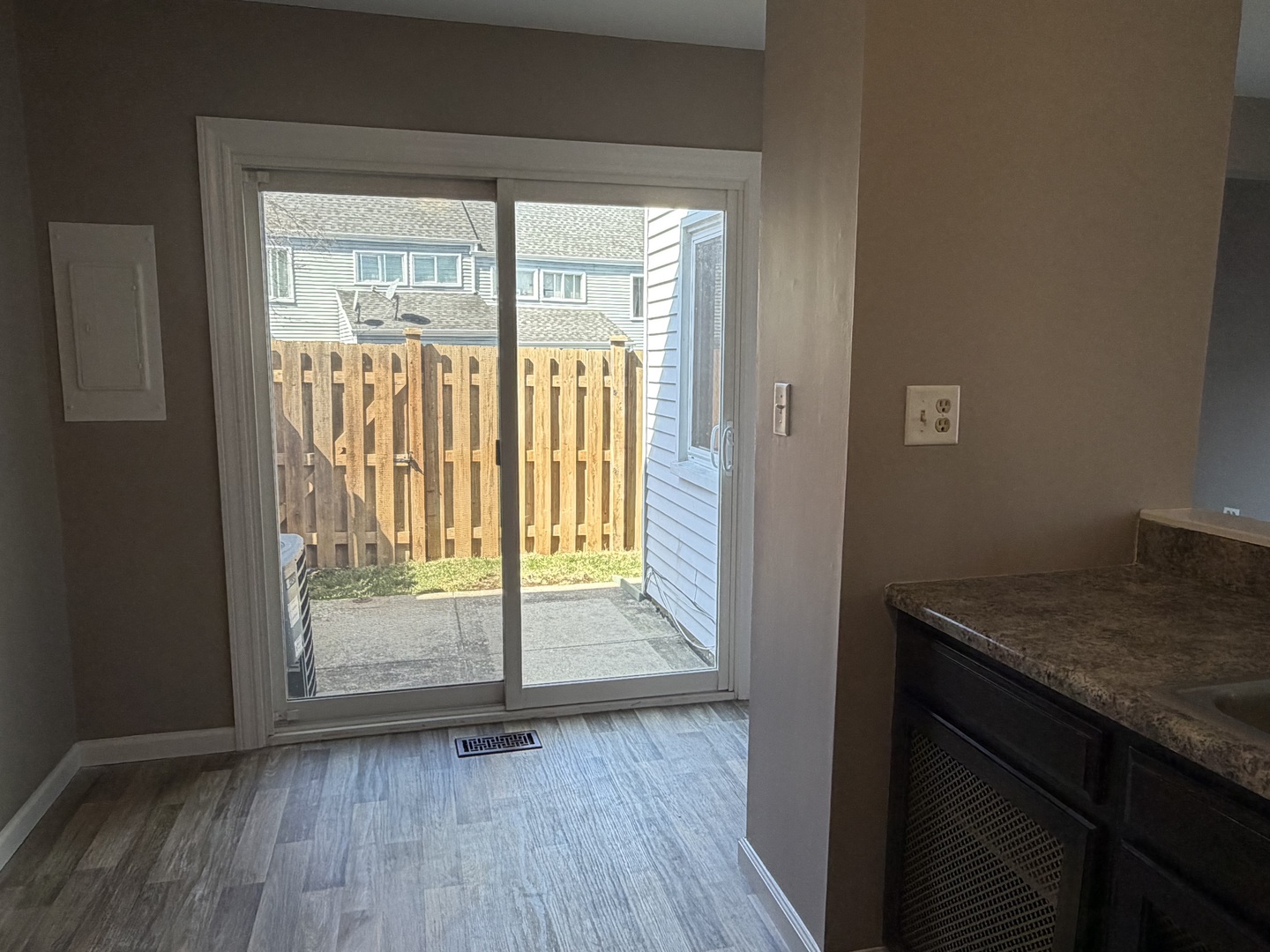 7594 Sarson Way, Hanover Park, IL 60133