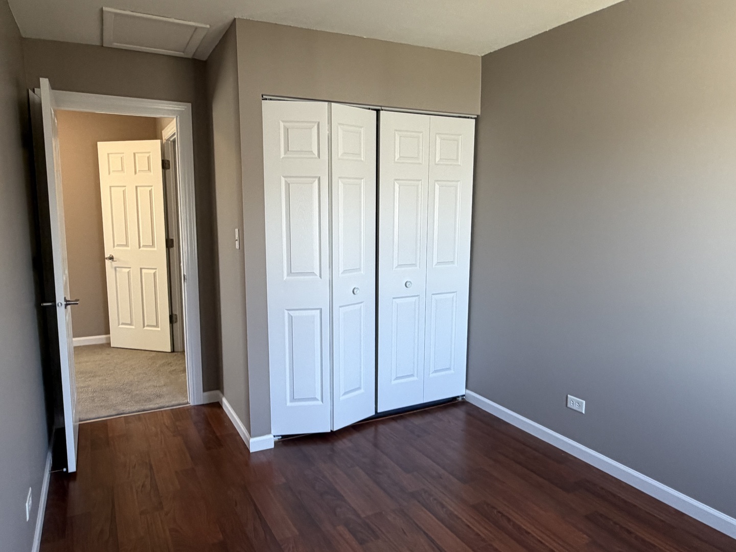 7594 Sarson Way, Hanover Park, IL 60133