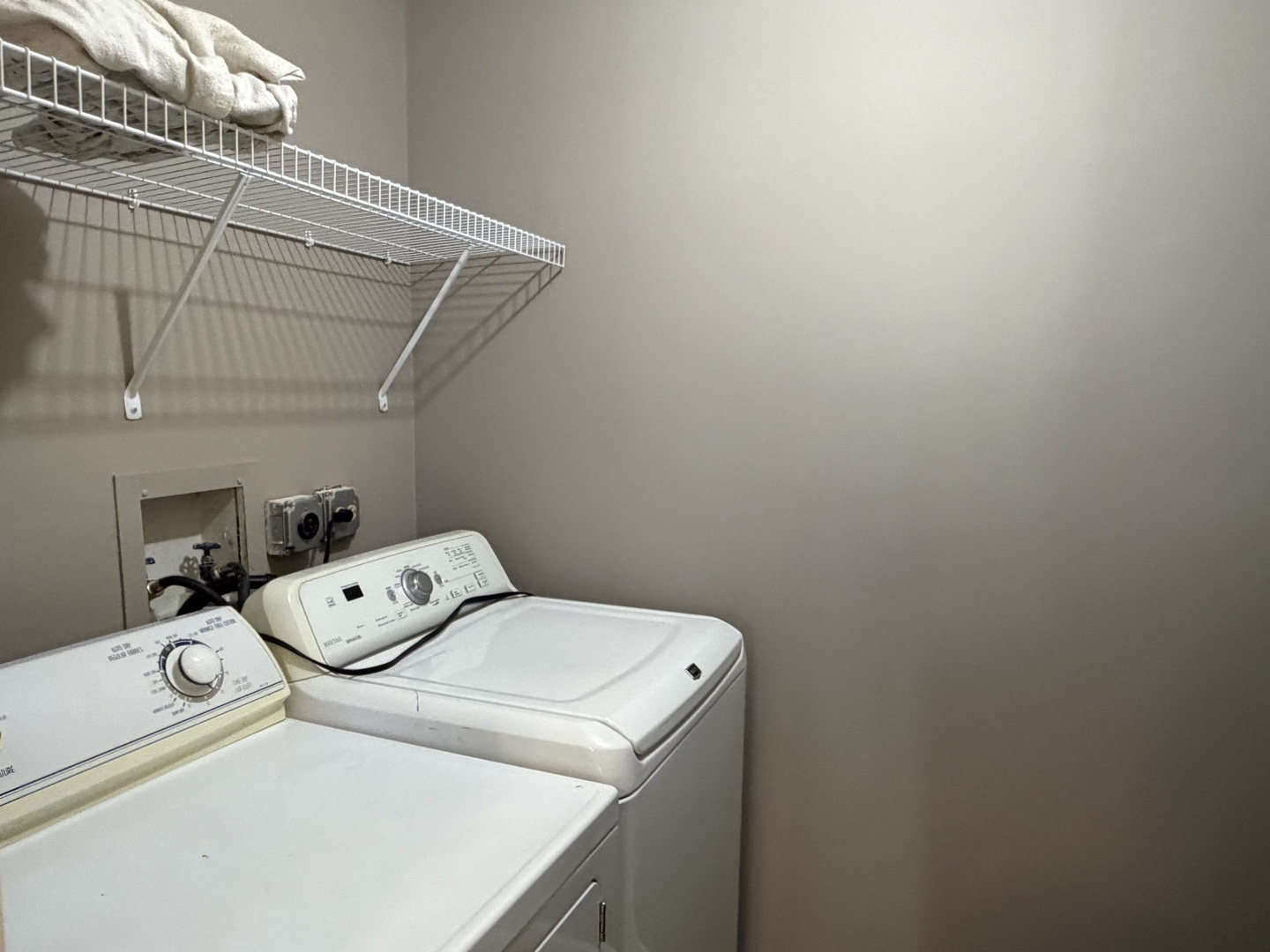 7594 Sarson Way, Hanover Park, IL 60133