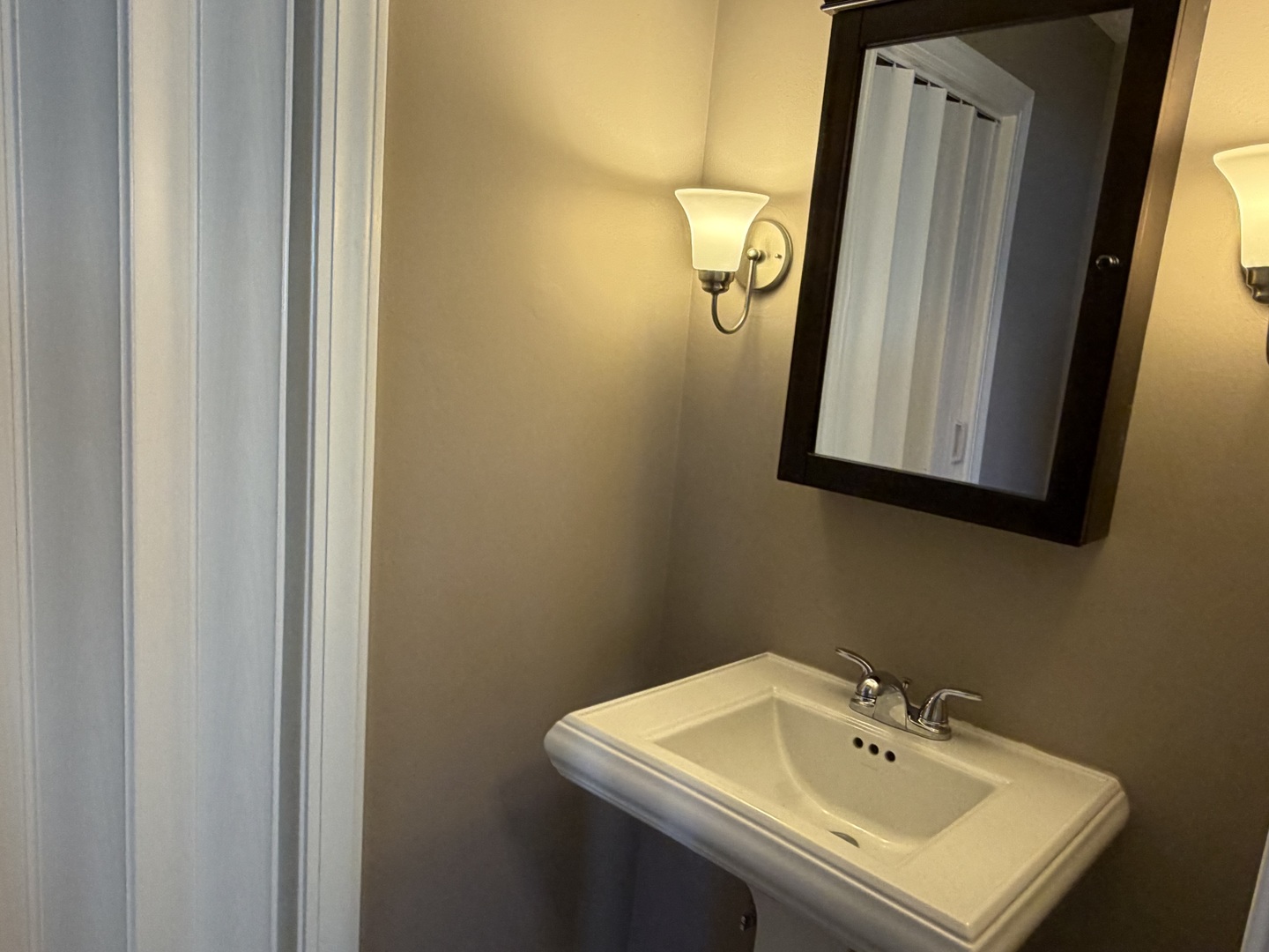 7594 Sarson Way, Hanover Park, IL 60133