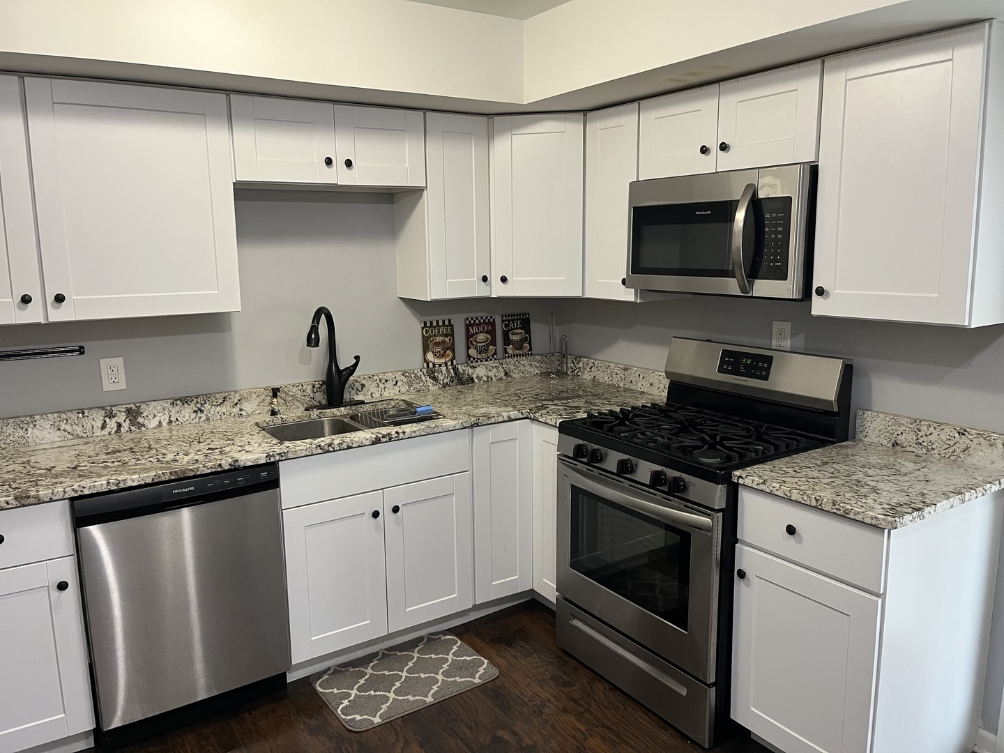 302 Freehauf Street, Lemont, IL 60439