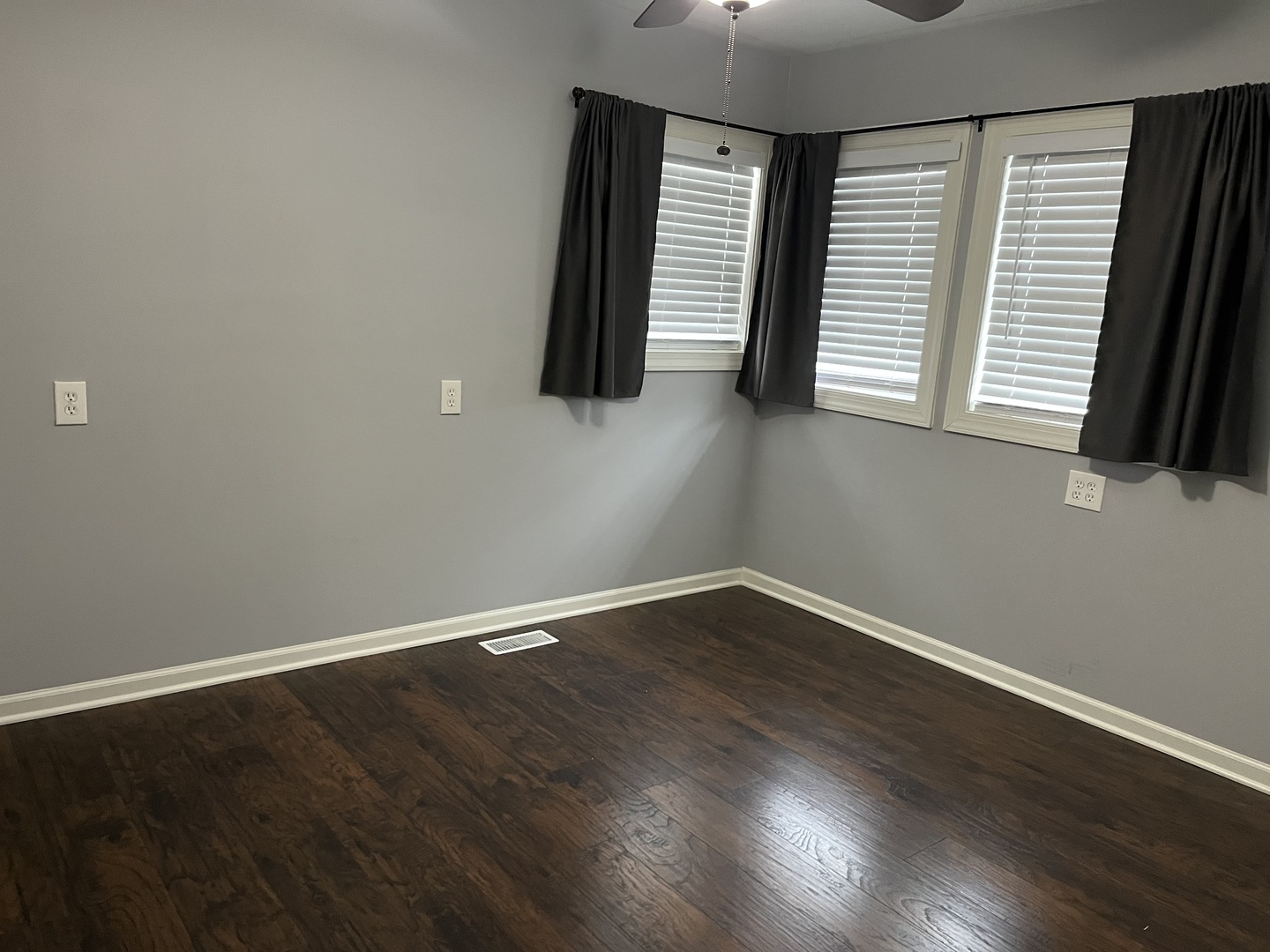 302 Freehauf Street, Lemont, IL 60439