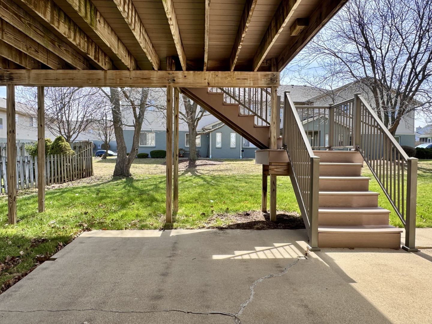 2723 Arrowhead Drive, Bloomington, IL 61704