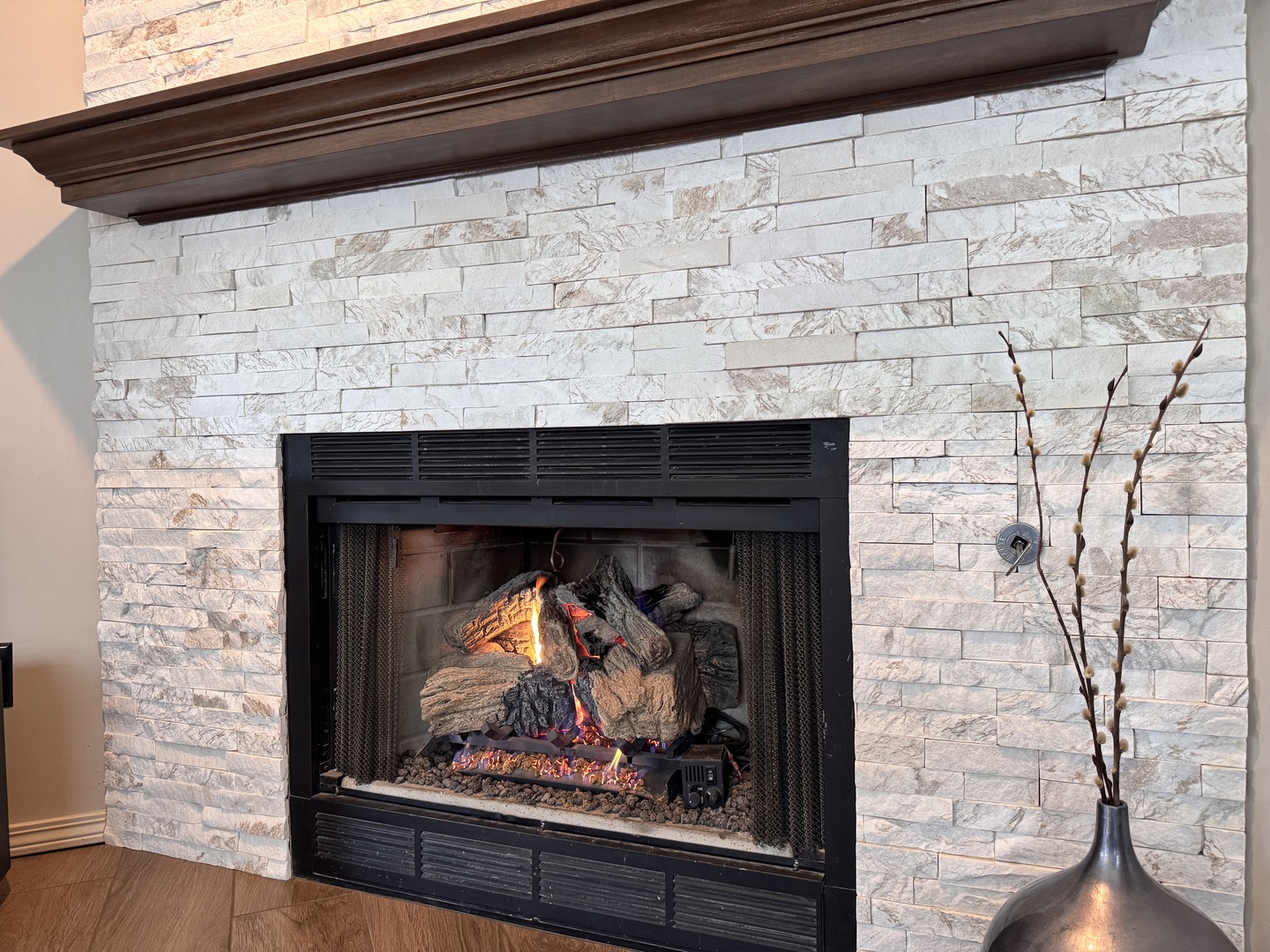 2723 Arrowhead Drive, Bloomington, IL 61704