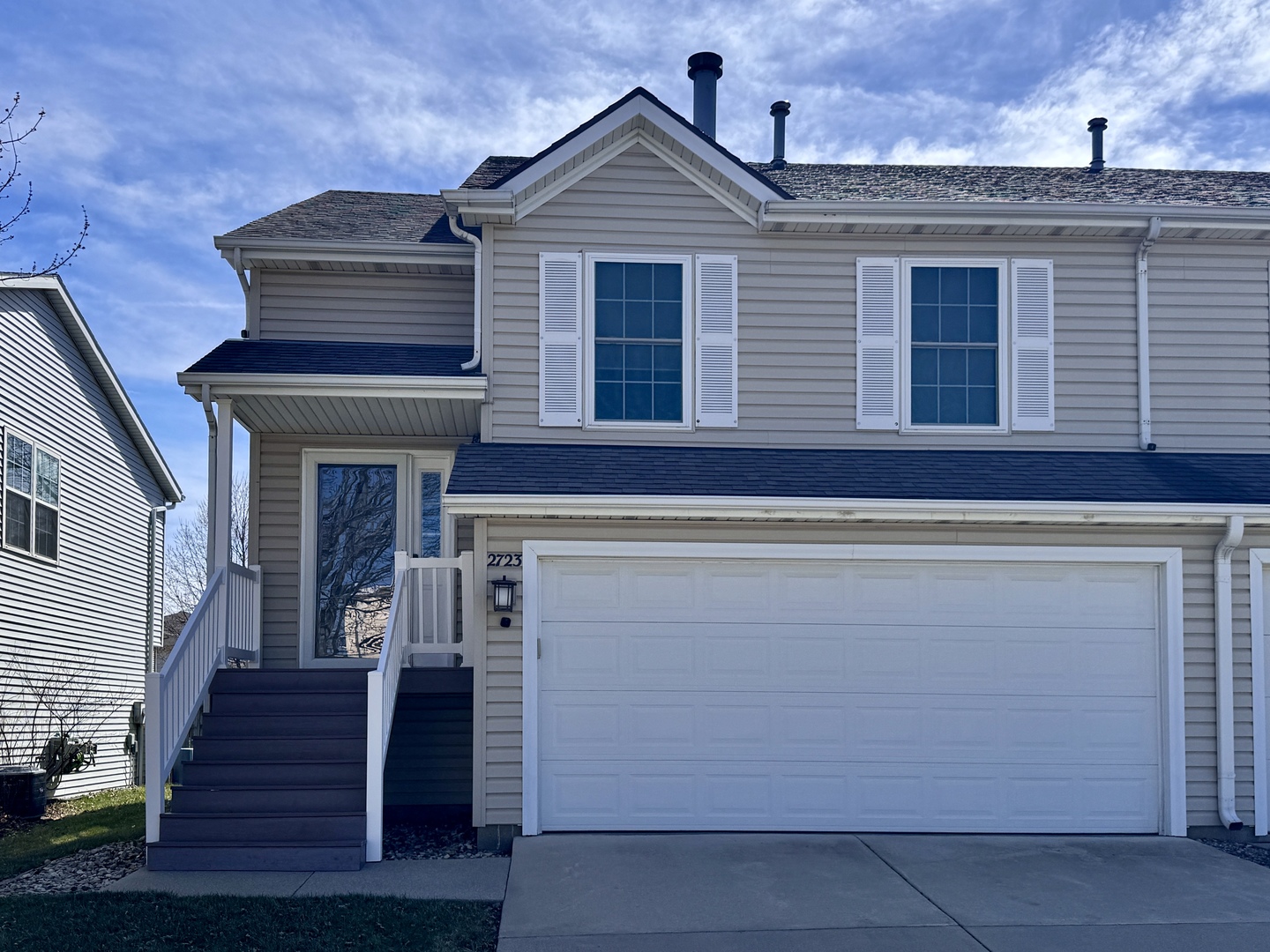 2723 Arrowhead Drive, Bloomington, IL 61704