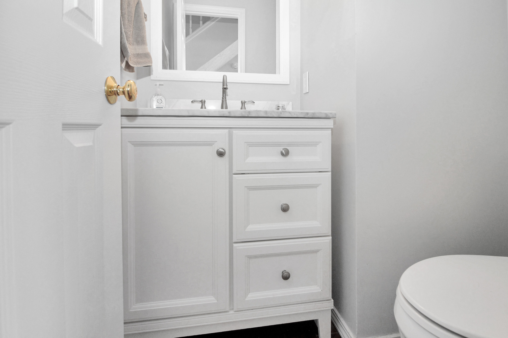 610 Old Farm Road, Bloomington, IL 61704