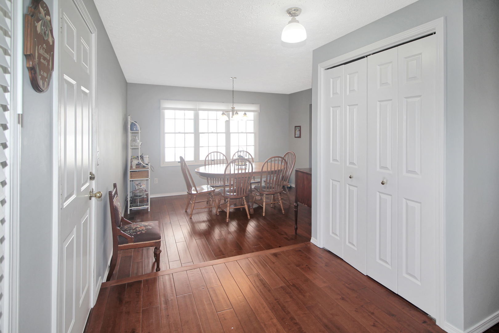 610 Old Farm Road, Bloomington, IL 61704