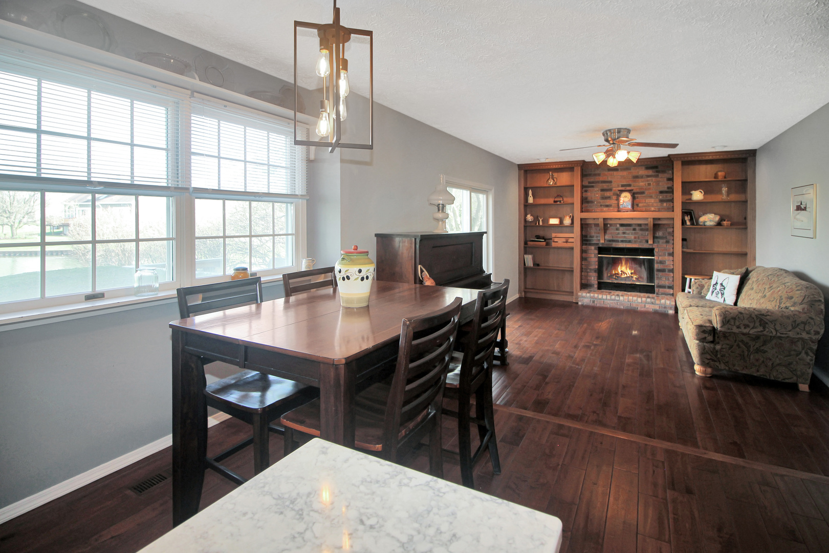 610 Old Farm Road, Bloomington, IL 61704