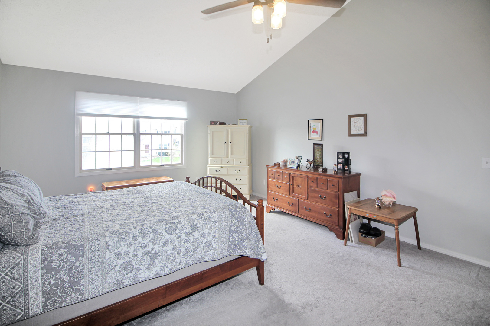 610 Old Farm Road, Bloomington, IL 61704