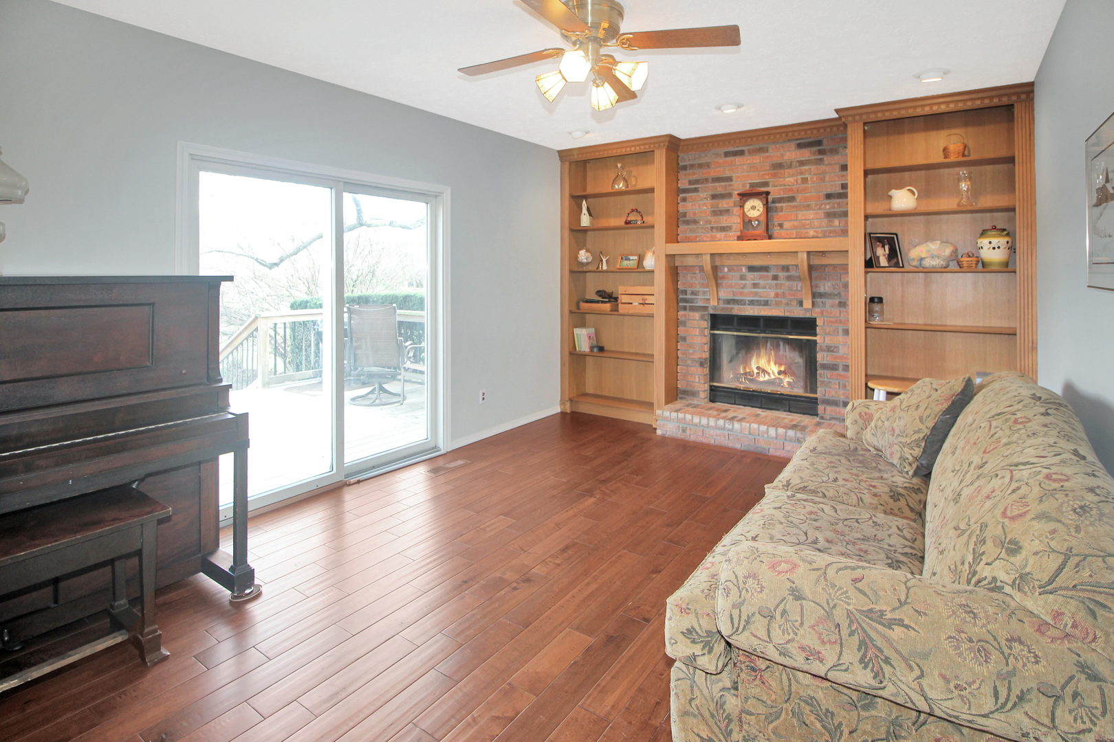 610 Old Farm Road, Bloomington, IL 61704