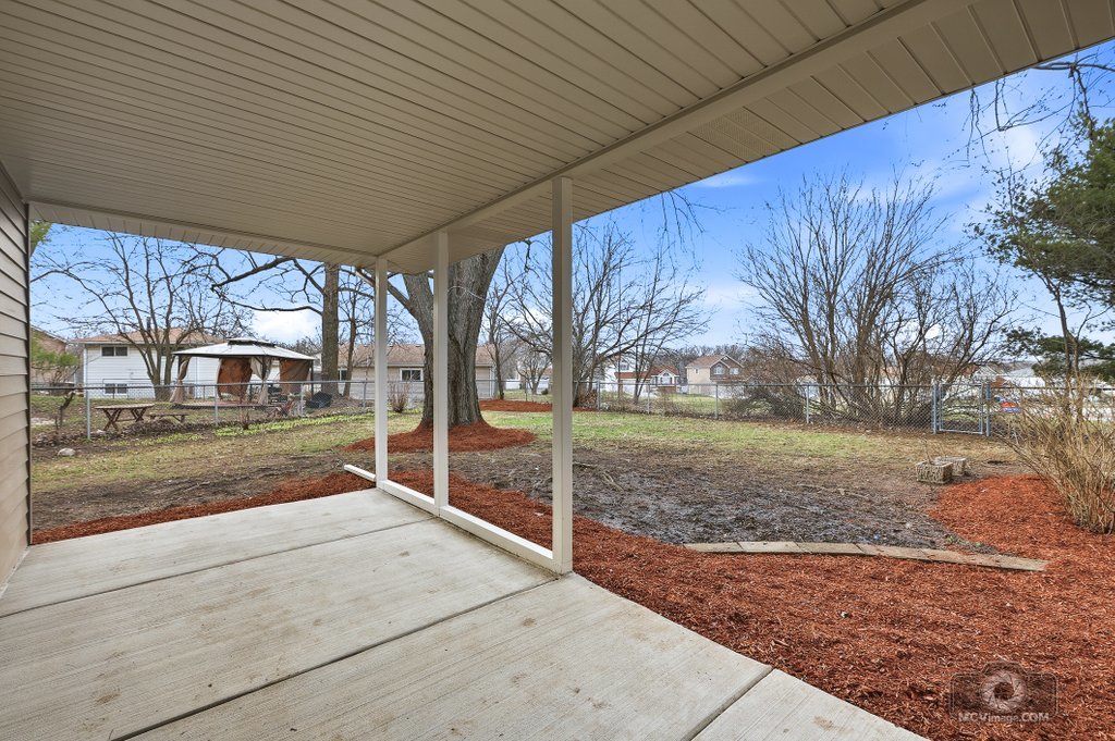 1033 Barrow Court, University Park, IL 60484