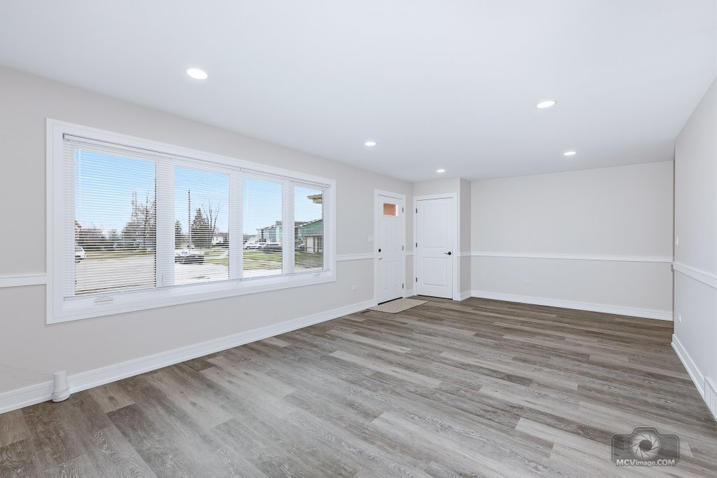 1033 Barrow Court, University Park, IL 60484