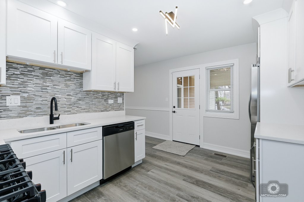 1033 Barrow Court, University Park, IL 60484