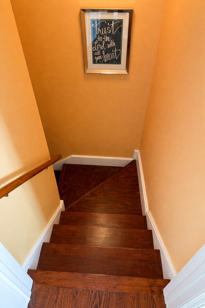 4304 Champion Road, Naperville, IL 60564