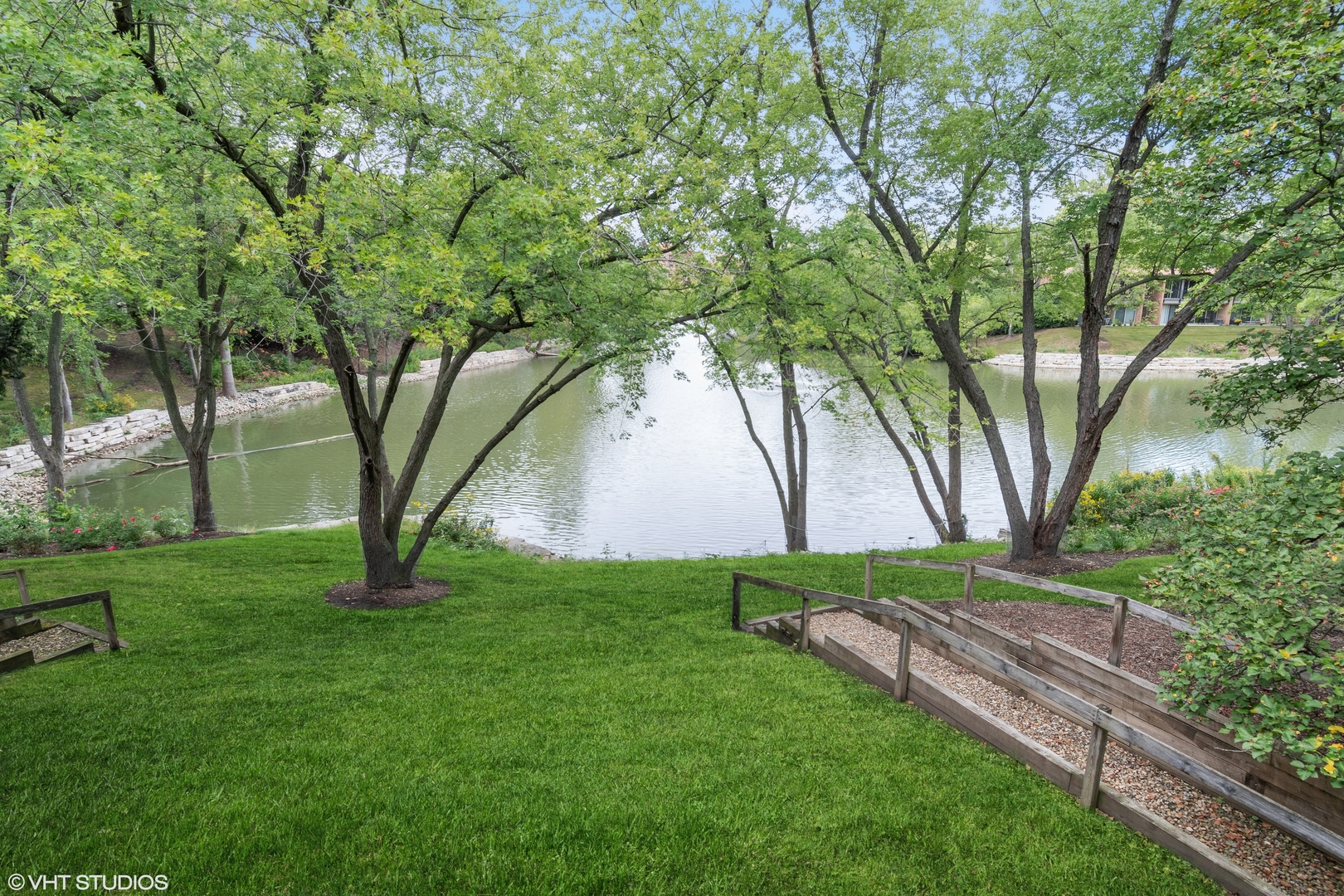 1601 Fairway Drive #2G, Lisle, IL 60532