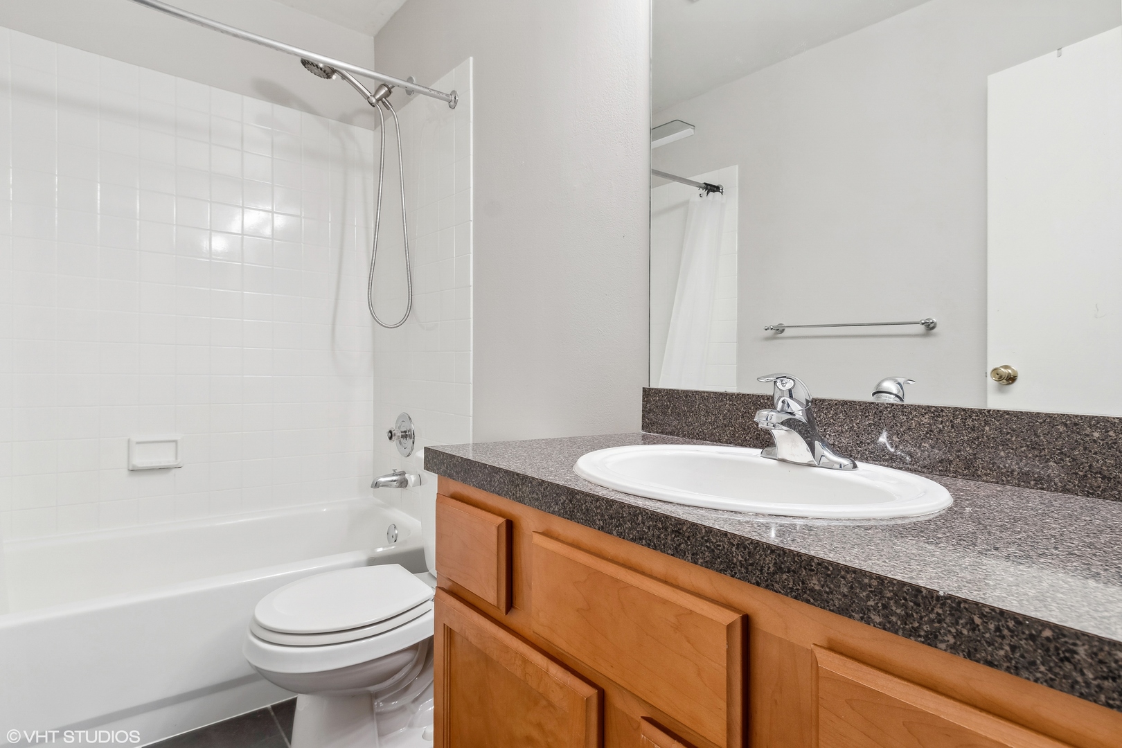 1601 Fairway Drive #2G, Lisle, IL 60532