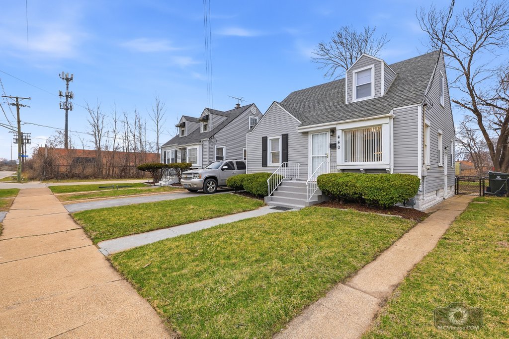 440 Engle Street, Dolton, IL 60419