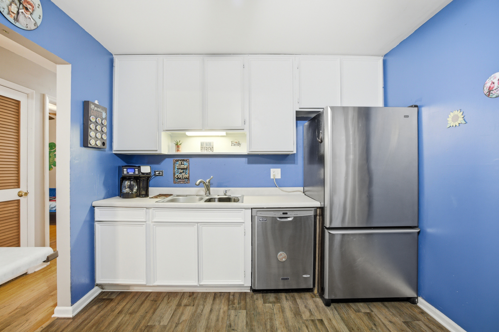 201 W Streamwood Boulevard, Streamwood, IL 60107