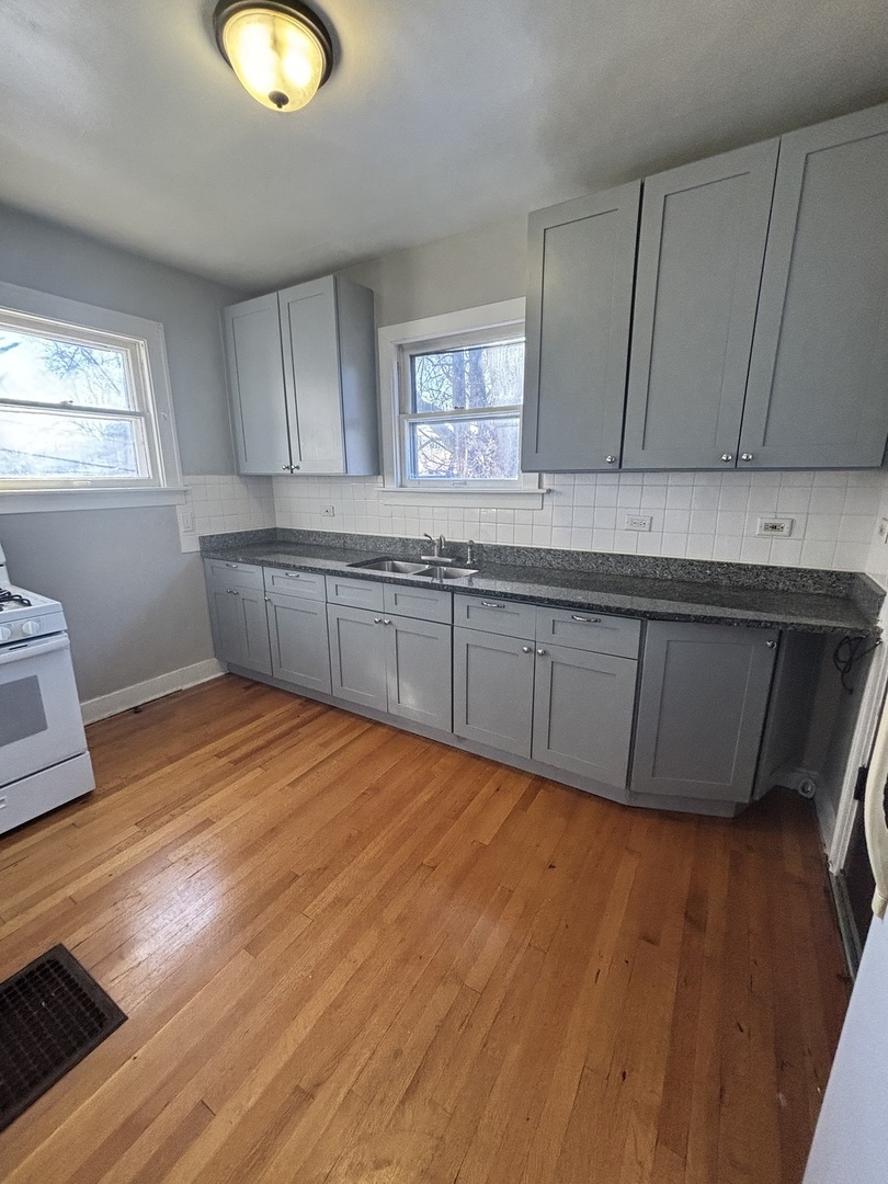 713 E 144th Street, Dolton, IL 60419