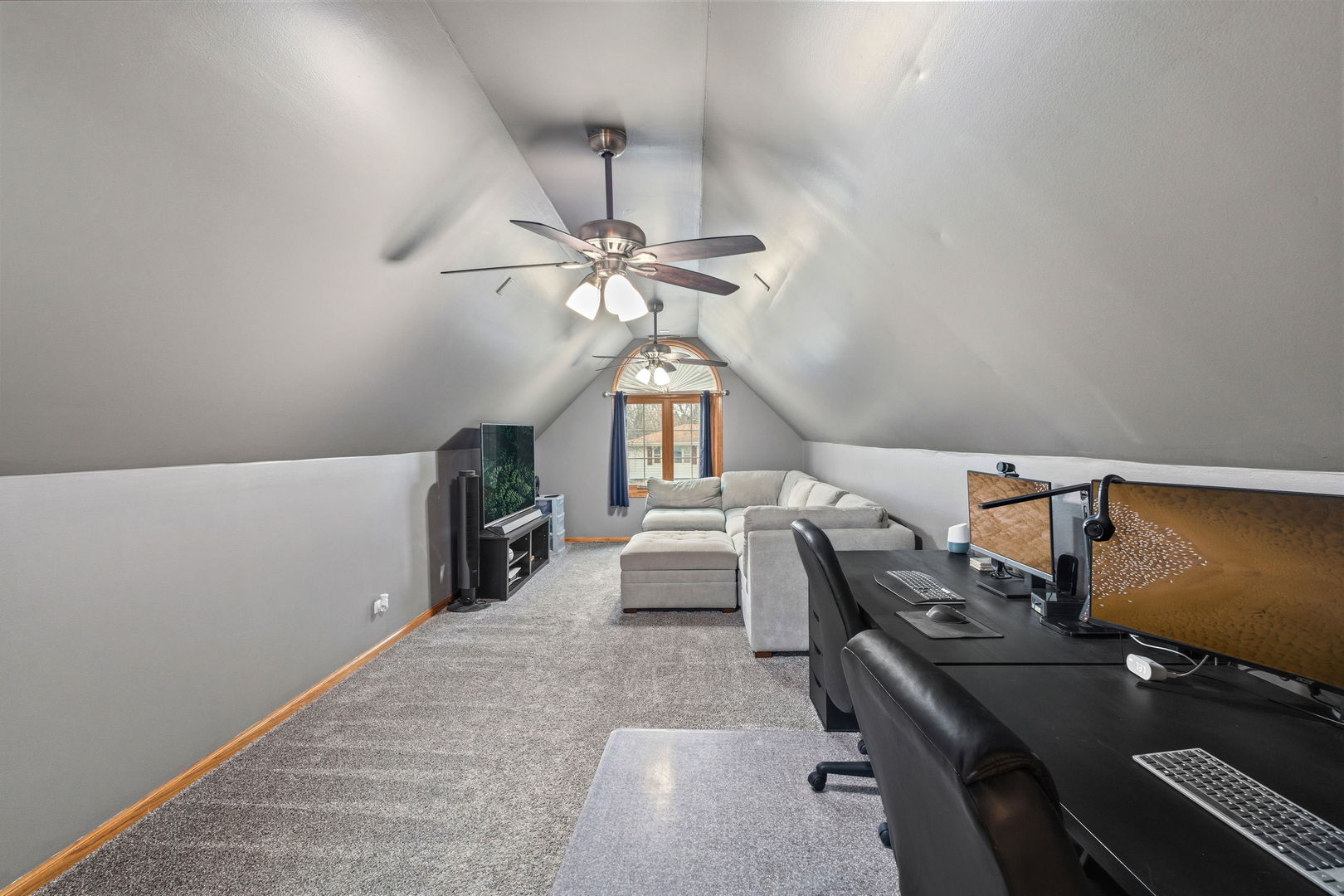 520 Birchwood Road, Frankfort, IL 60423