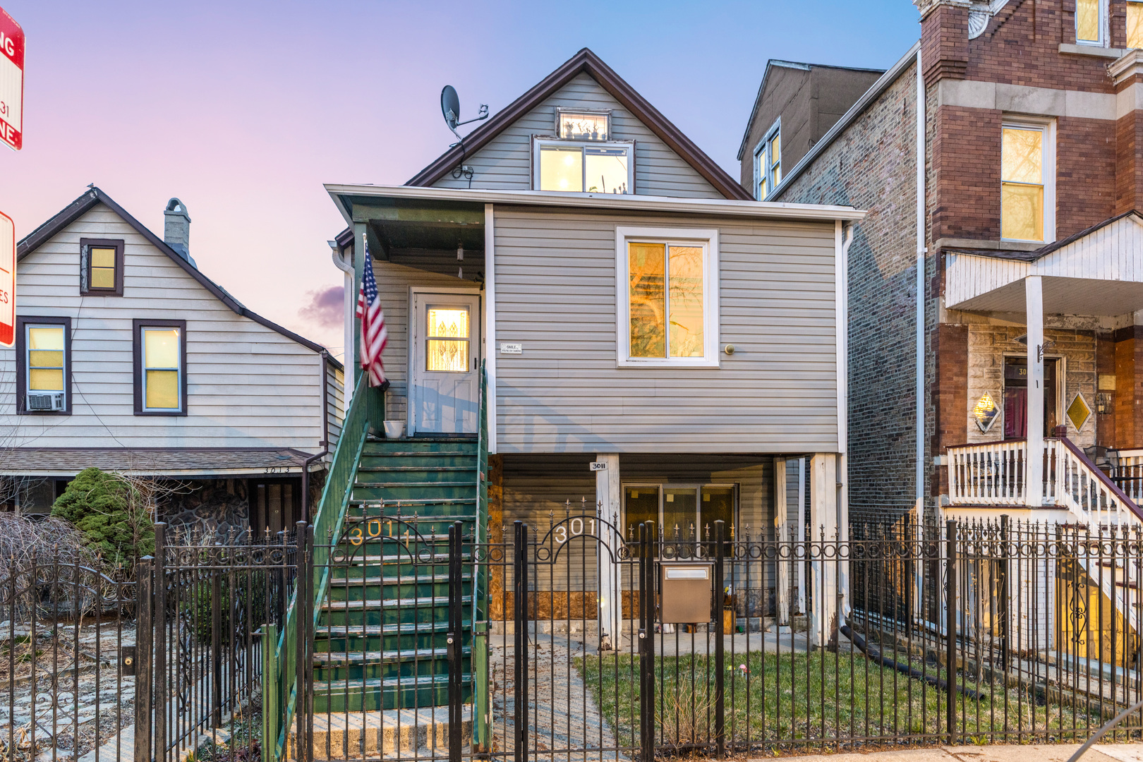 3011 N Kimball Avenue, Chicago, IL 60618