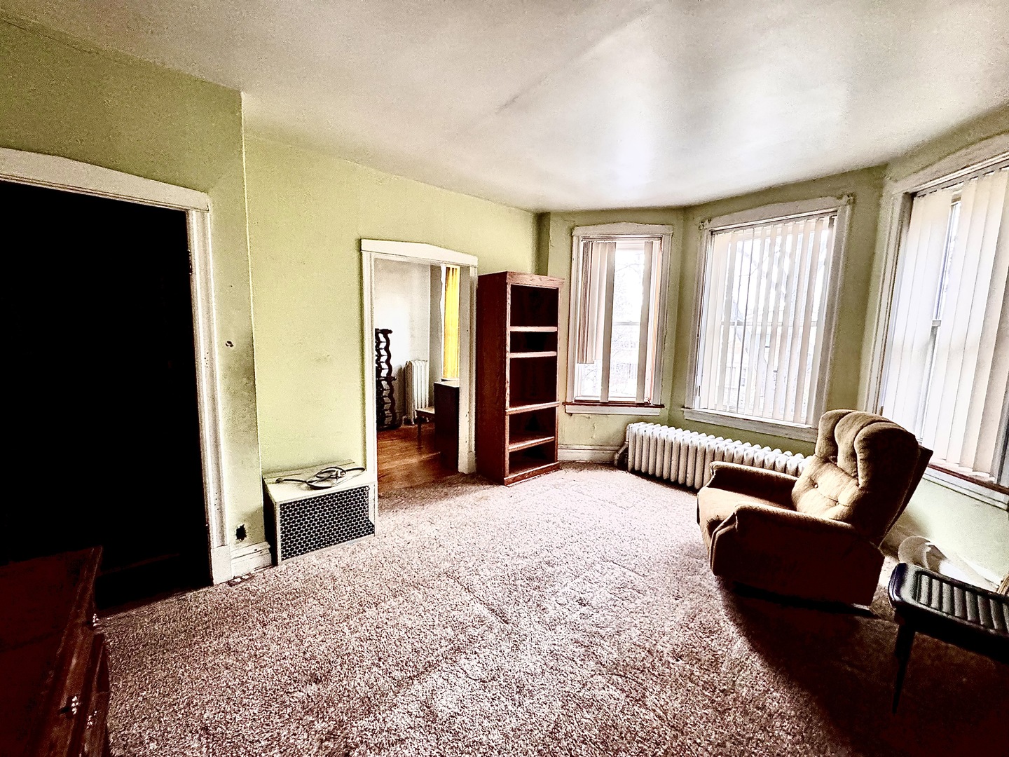 4913 N Keystone Avenue, Chicago, IL 60630