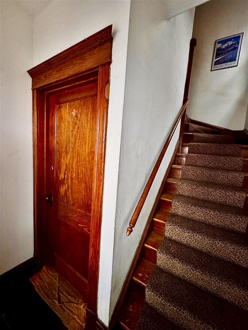 4913 N Keystone Avenue, Chicago, IL 60630