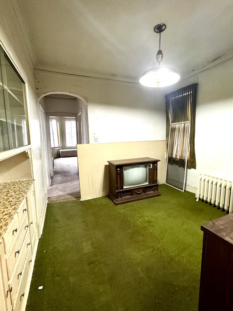 4913 N Keystone Avenue, Chicago, IL 60630