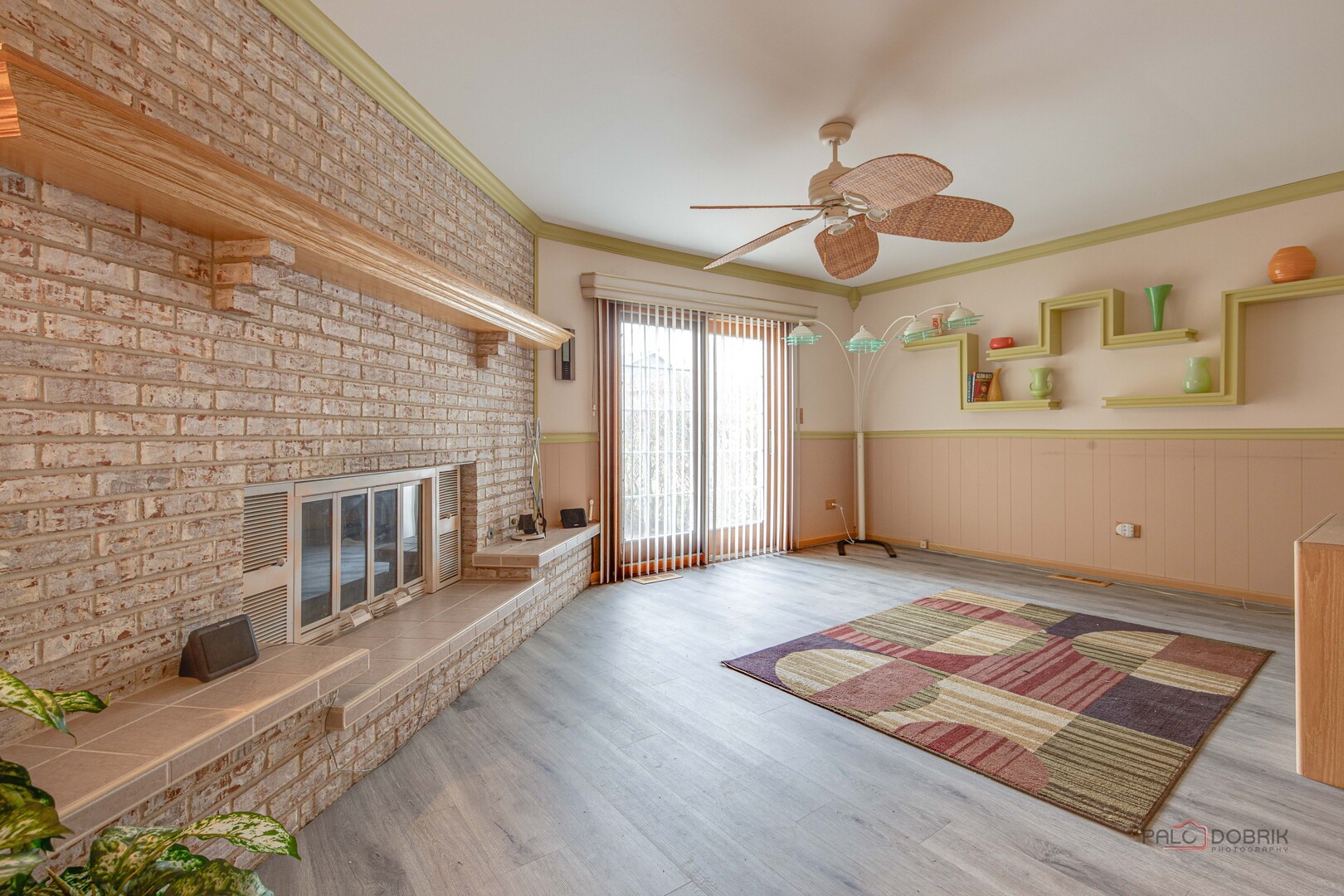 609 Thames Drive, Schaumburg, IL 60193